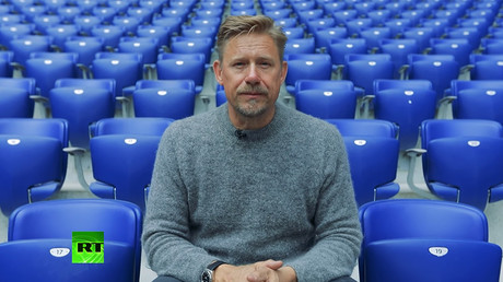 The Peter Schmeichel Show: Legendary goalkeeper explores World Cup host cities (Volgograd)