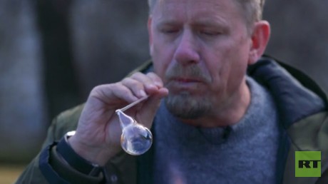 The Peter Schmeichel Show: Legendary goalkeeper explores World Cup host cities (Kaliningrad)
