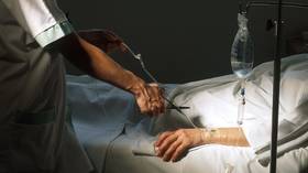 Doctor ‘euthanizes’ woman with pillow in EU state – media